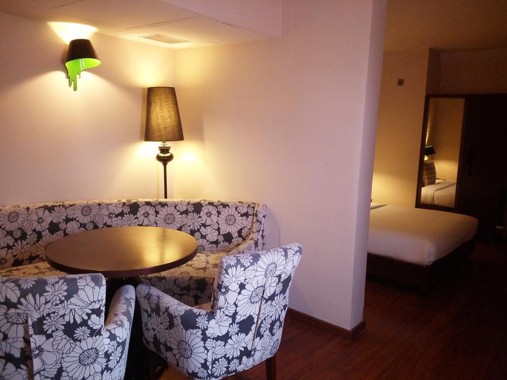 Best Western Plus O2 Indore Exterior foto