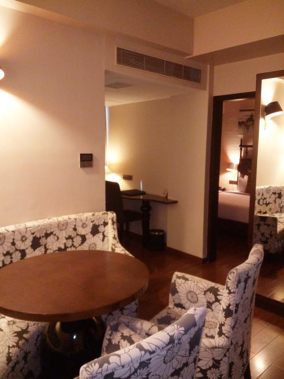 Best Western Plus O2 Indore Exterior foto